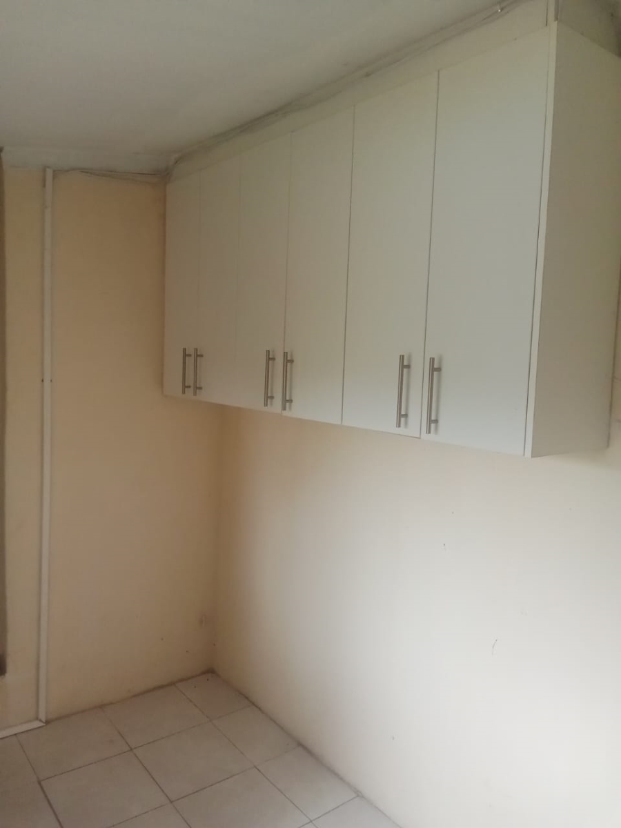 To Let 1 Bedroom Property for Rent in Kensington Gauteng