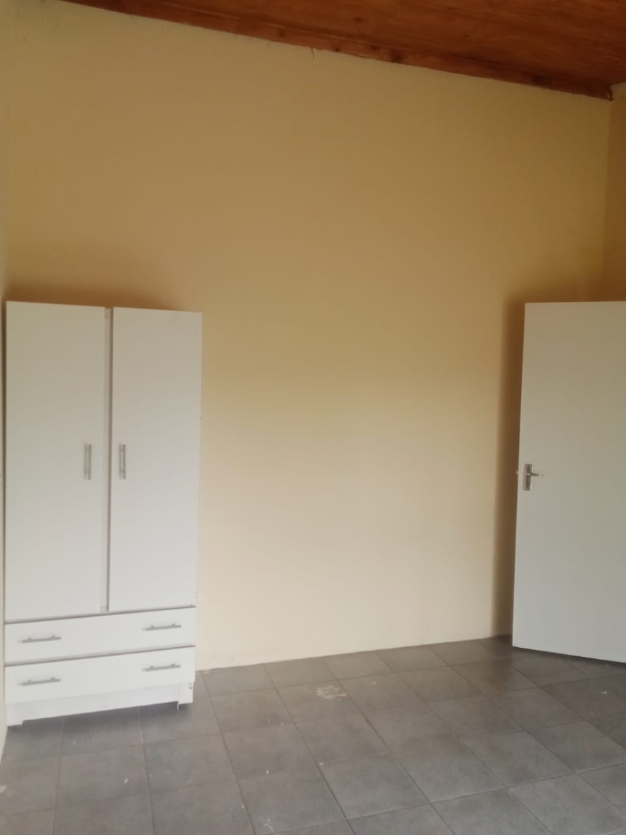 To Let 1 Bedroom Property for Rent in Kensington Gauteng