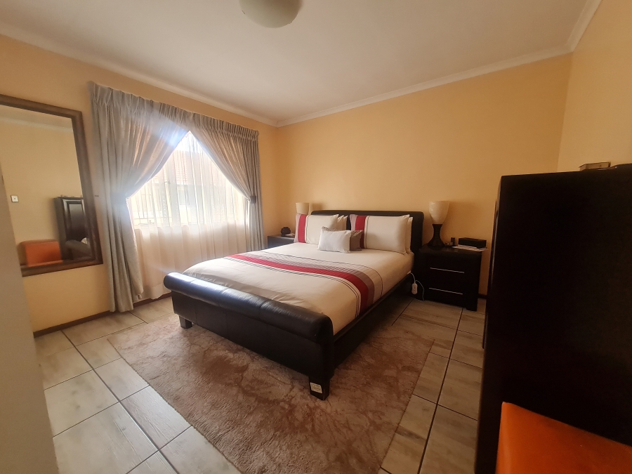 2 Bedroom Property for Sale in Parkdene Gauteng