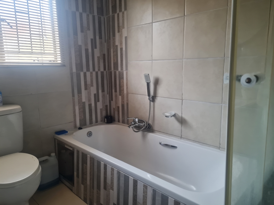 2 Bedroom Property for Sale in Parkdene Gauteng