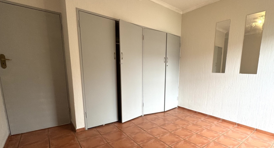 3 Bedroom Property for Sale in Elardus Park Gauteng