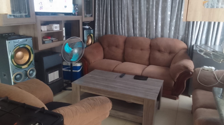 2 Bedroom Property for Sale in Soshanguve VV Gauteng