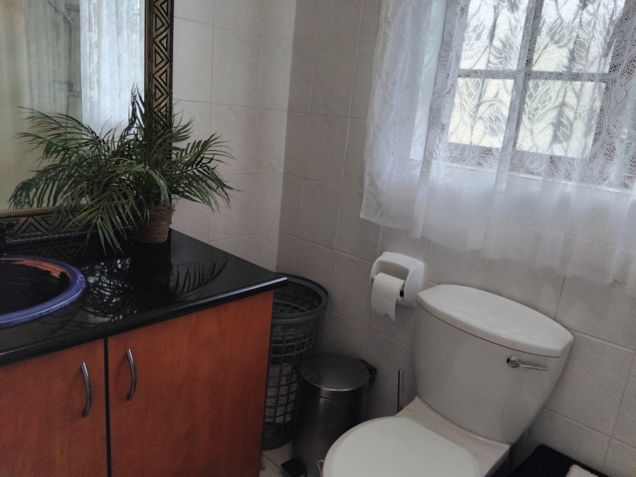 2 Bedroom Property for Sale in Halfway Gardens Gauteng