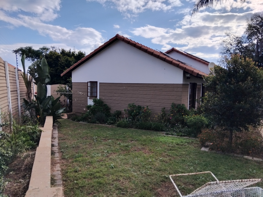 2 Bedroom Property for Sale in Halfway Gardens Gauteng