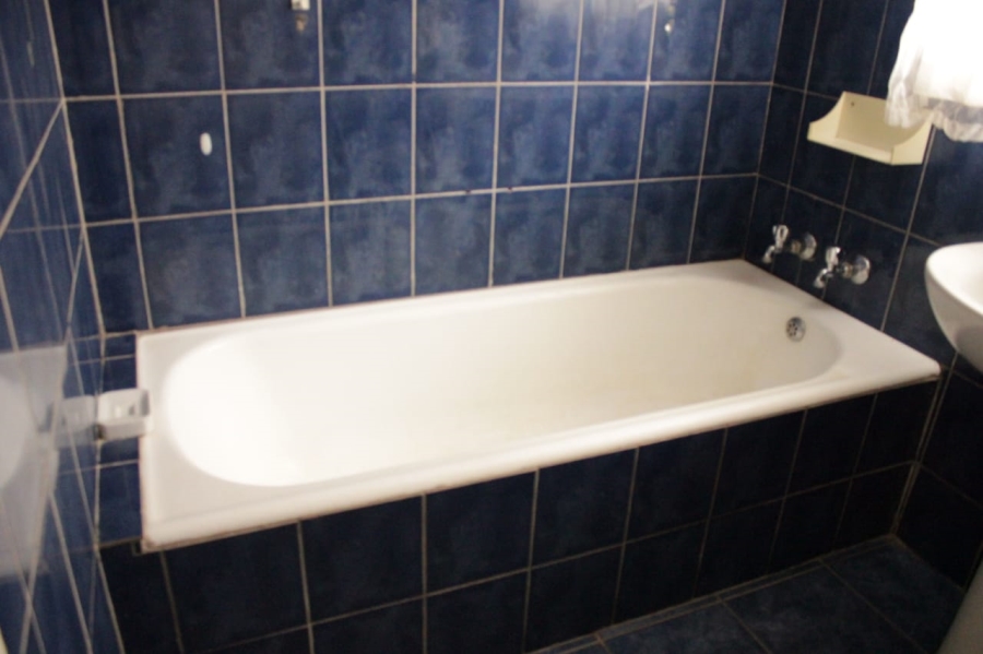 To Let 3 Bedroom Property for Rent in Turffontein Gauteng