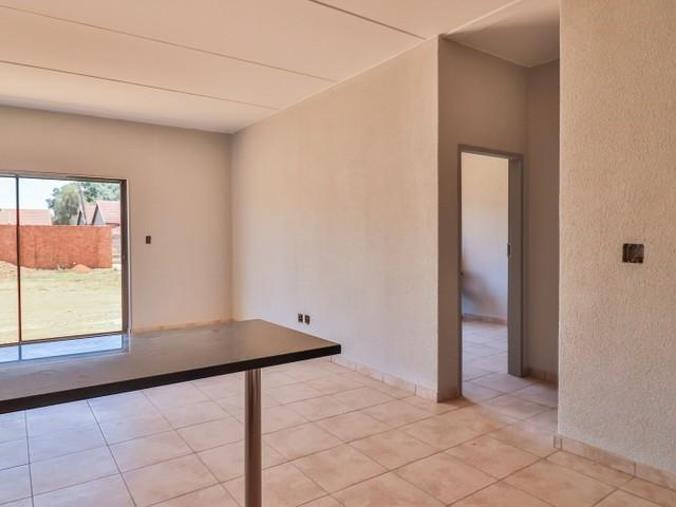To Let 2 Bedroom Property for Rent in Ravenswood Gauteng