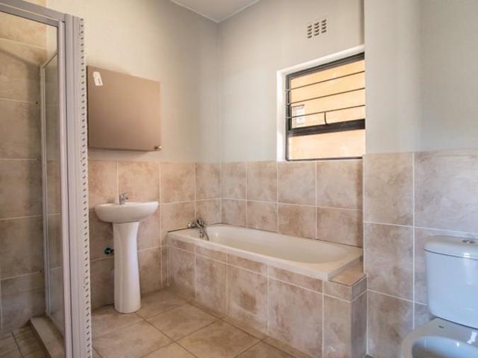 To Let 2 Bedroom Property for Rent in Ravenswood Gauteng