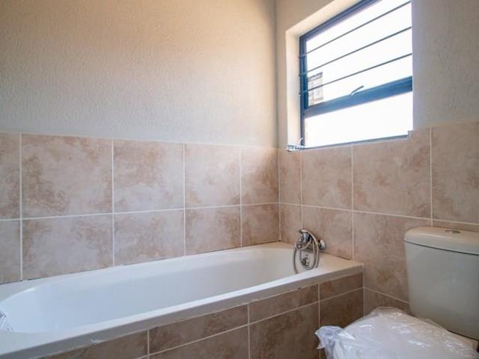 To Let 2 Bedroom Property for Rent in Ravenswood Gauteng
