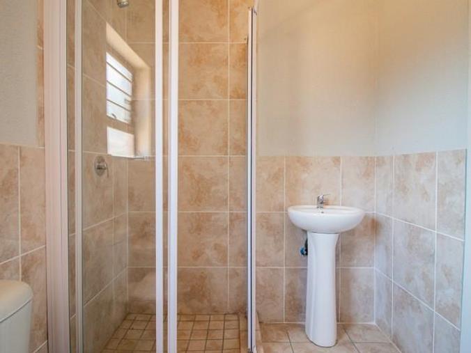 To Let 2 Bedroom Property for Rent in Ravenswood Gauteng
