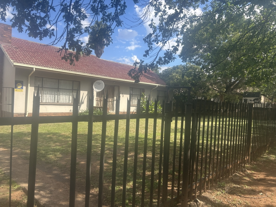 3 Bedroom Property for Sale in Vanderbijlpark SE 6 Gauteng