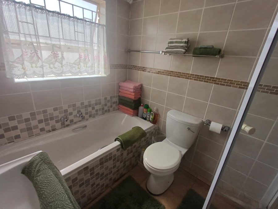 2 Bedroom Property for Sale in Rangeview Gauteng