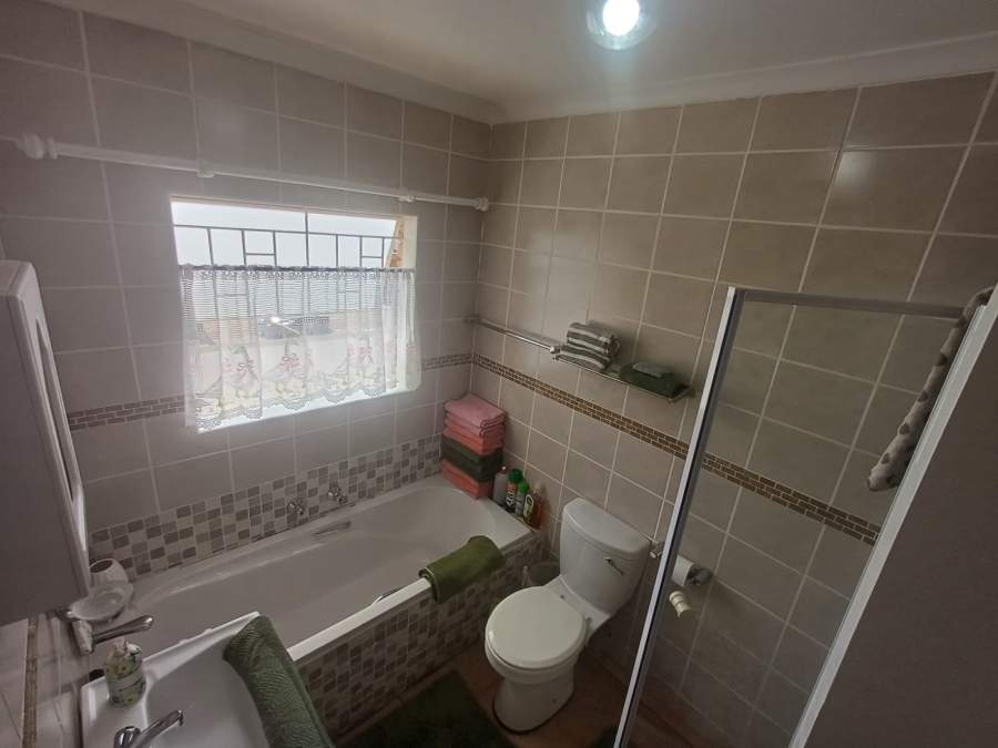 2 Bedroom Property for Sale in Rangeview Gauteng