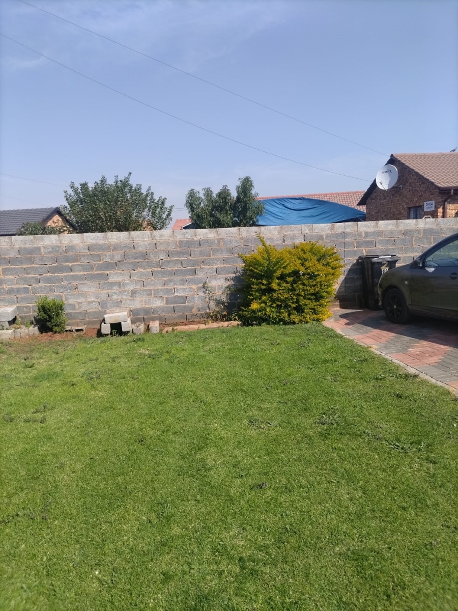 3 Bedroom Property for Sale in Protea Glen Gauteng