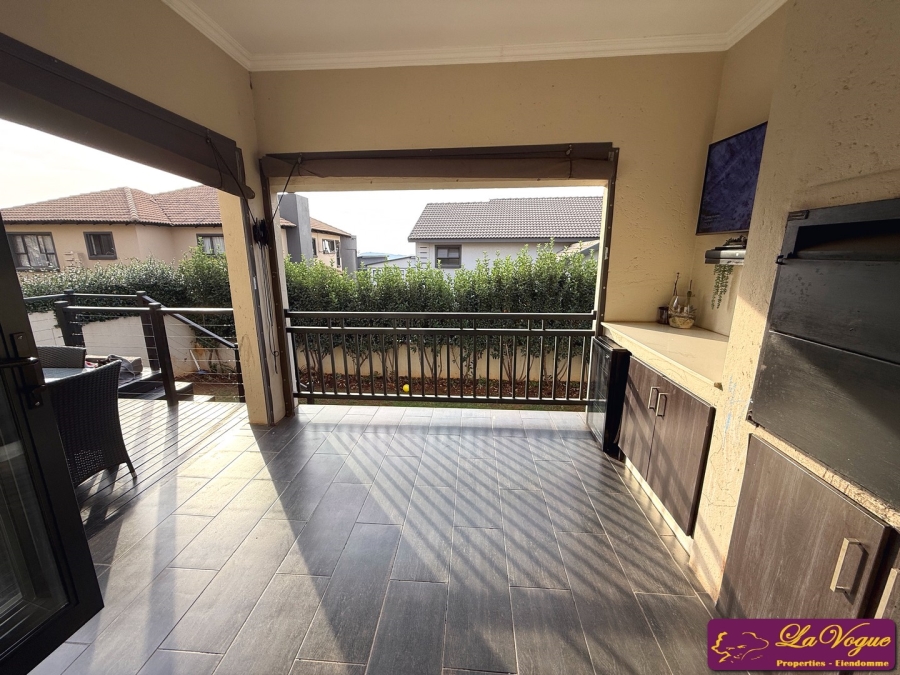 3 Bedroom Property for Sale in Olympus AH Gauteng