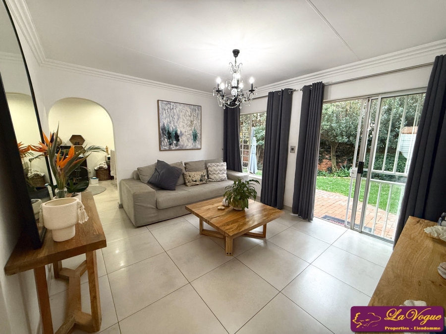 2 Bedroom Property for Sale in Die Wilgers Gauteng