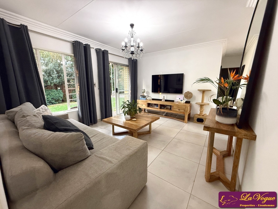2 Bedroom Property for Sale in Die Wilgers Gauteng
