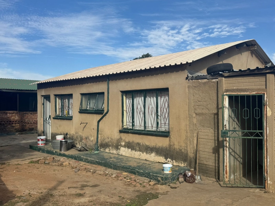 2 Bedroom Property for Sale in Soshanguve AA Gauteng