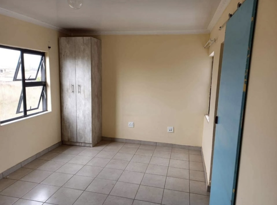 Room for rent in Protea Glen Gauteng. Listed by PropertyCentral