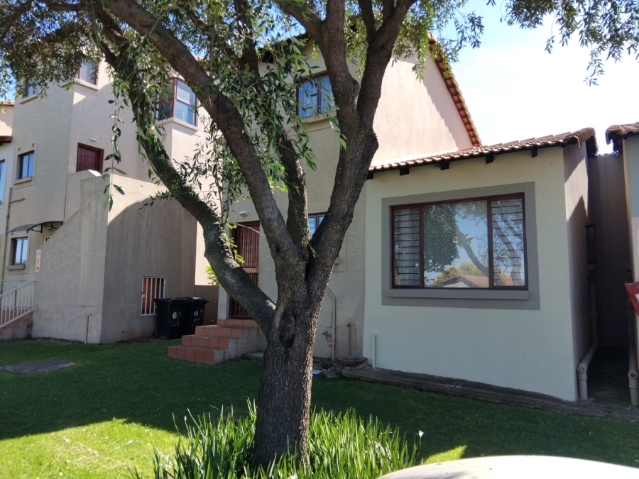 3 Bedroom Property for Sale in Northwold Gauteng