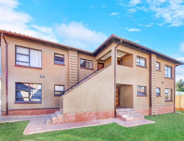 To Let 2 Bedroom Property for Rent in Comet Gauteng
