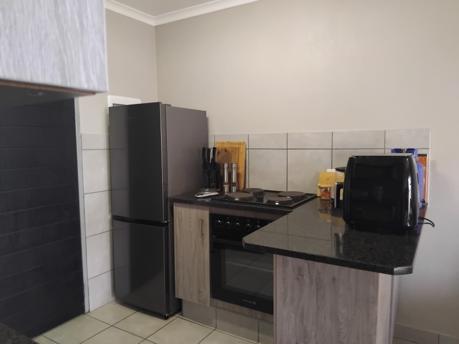 2 Bedroom Property for Sale in Heuweloord Gauteng