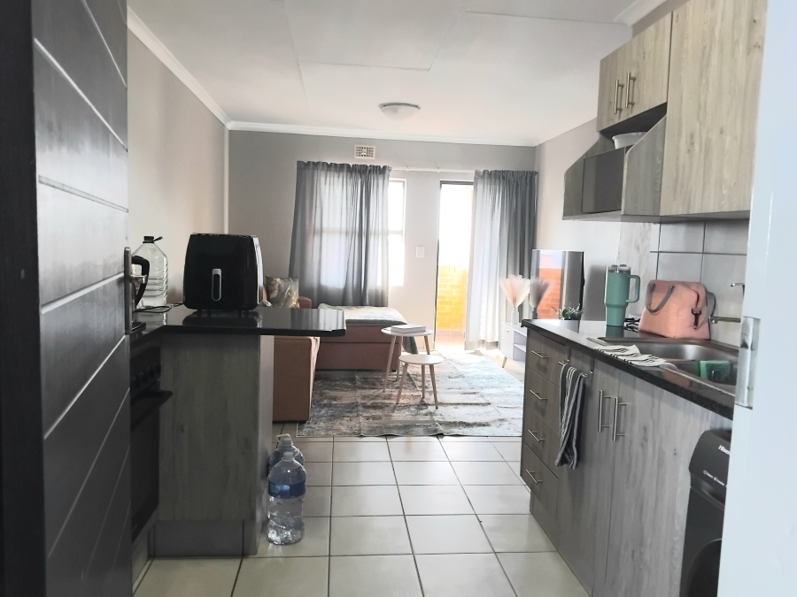 2 Bedroom Property for Sale in Heuweloord Gauteng