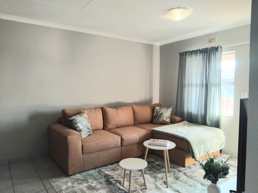 2 Bedroom Property for Sale in Heuweloord Gauteng