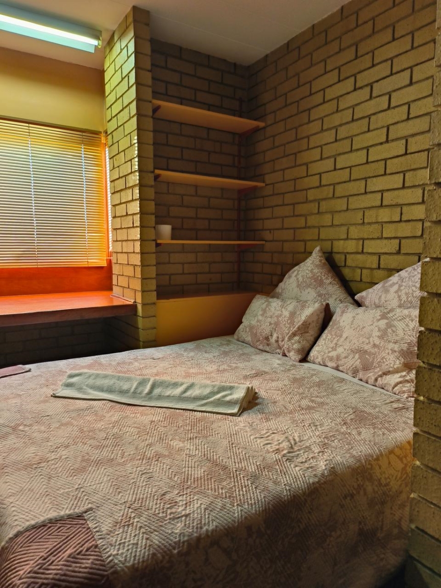 1 Bedroom Property for Sale in Orlando East Gauteng
