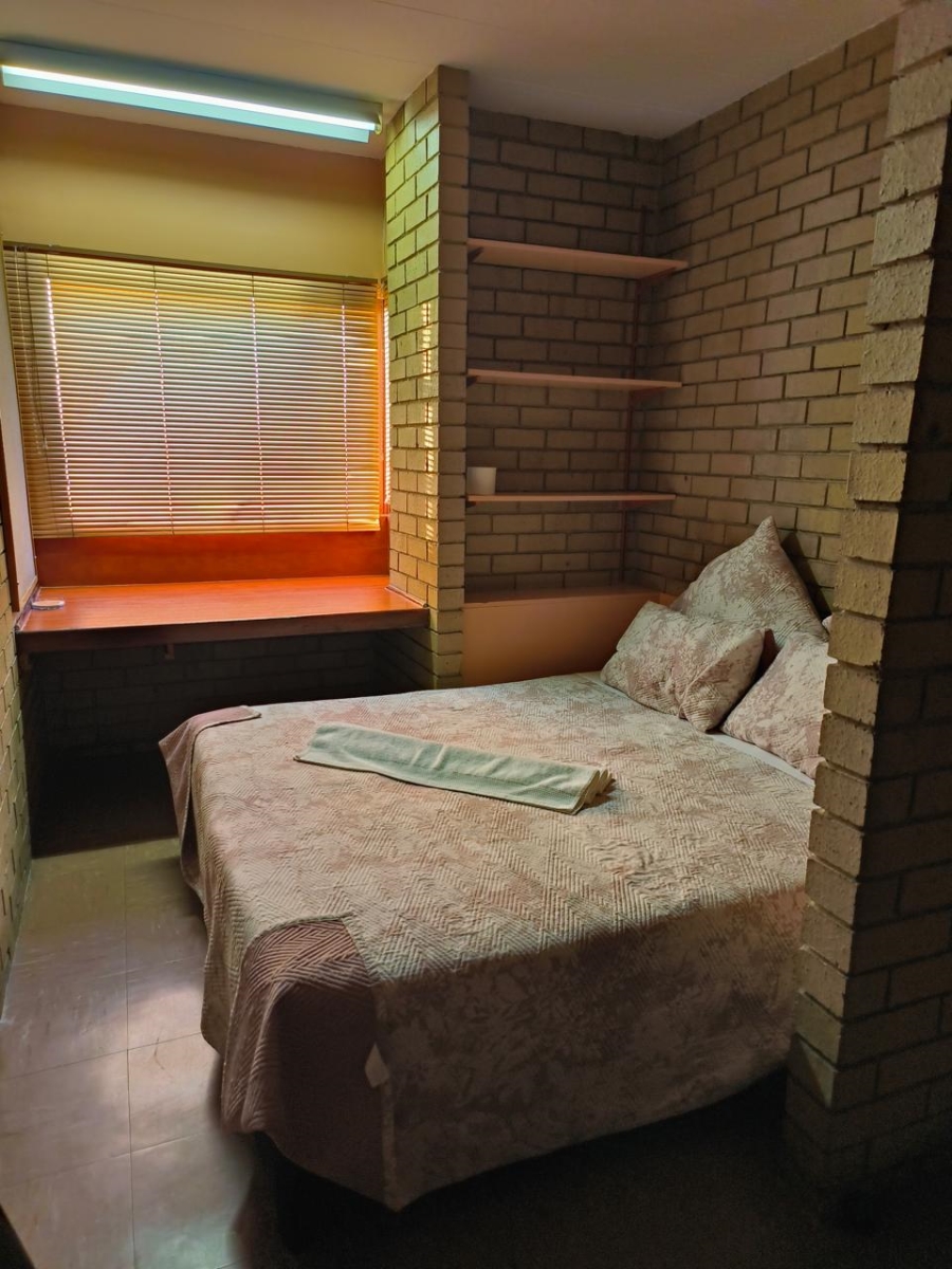 1 Bedroom Property for Sale in Orlando East Gauteng