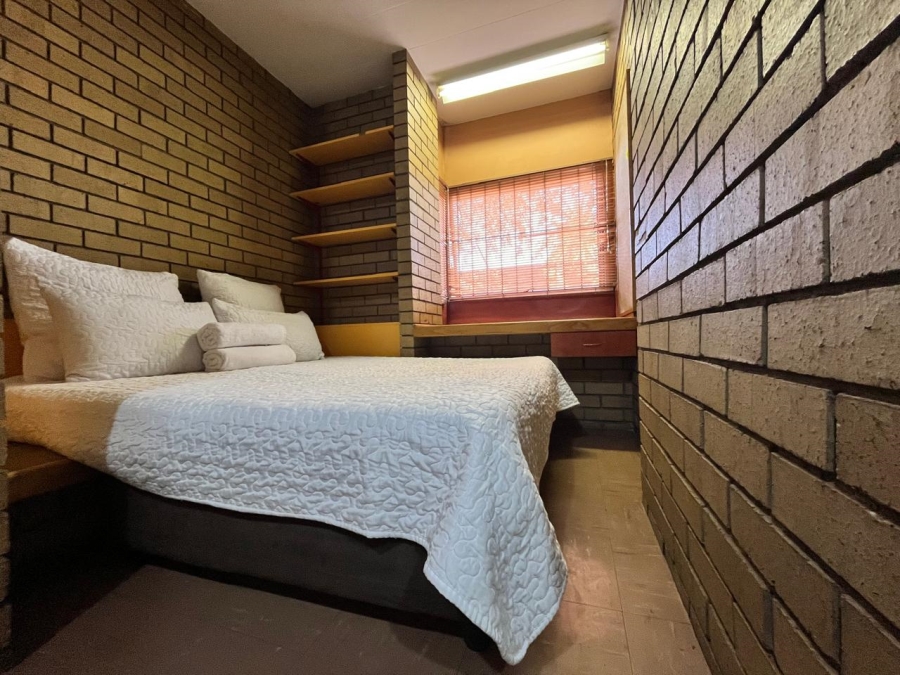 1 Bedroom Property for Sale in Orlando East Gauteng