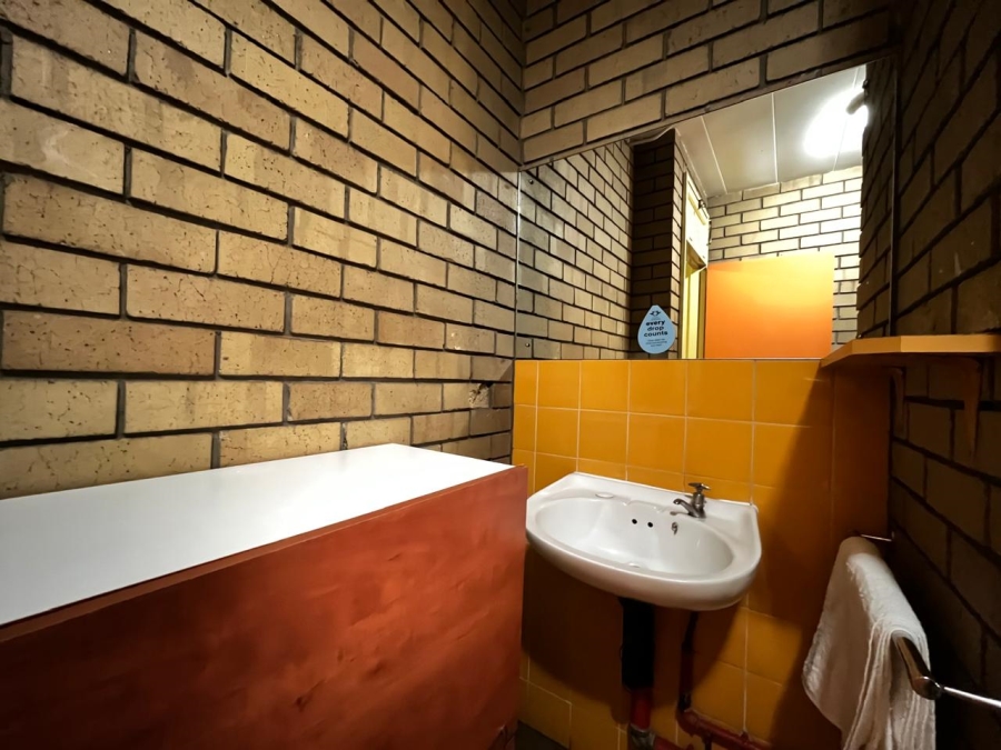 1 Bedroom Property for Sale in Orlando East Gauteng