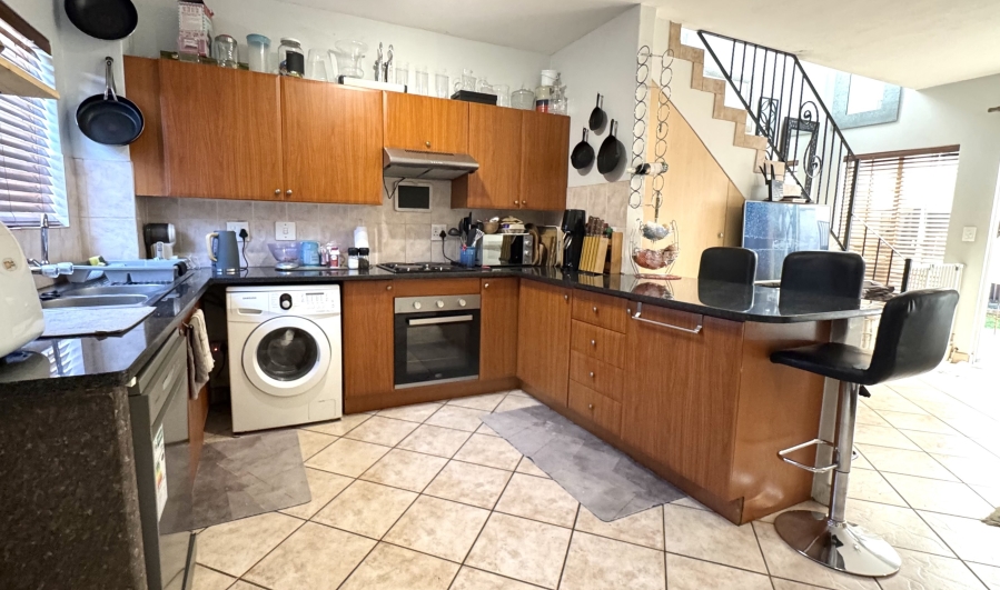 2 Bedroom Property for Sale in Pretorius Park Gauteng