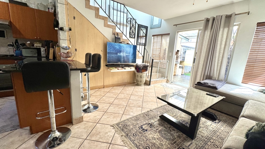 2 Bedroom Property for Sale in Pretorius Park Gauteng