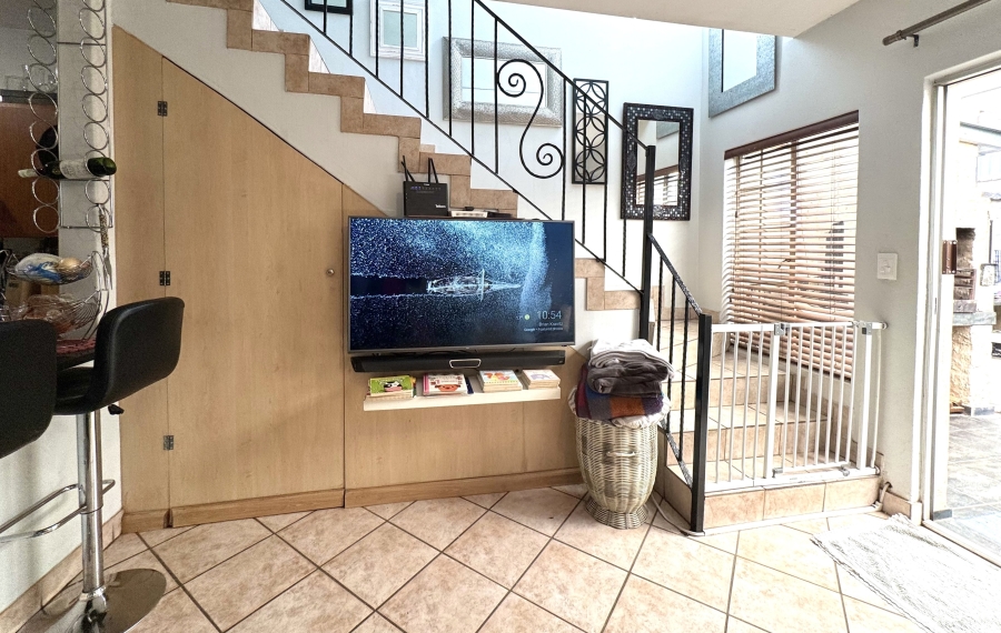 2 Bedroom Property for Sale in Pretorius Park Gauteng