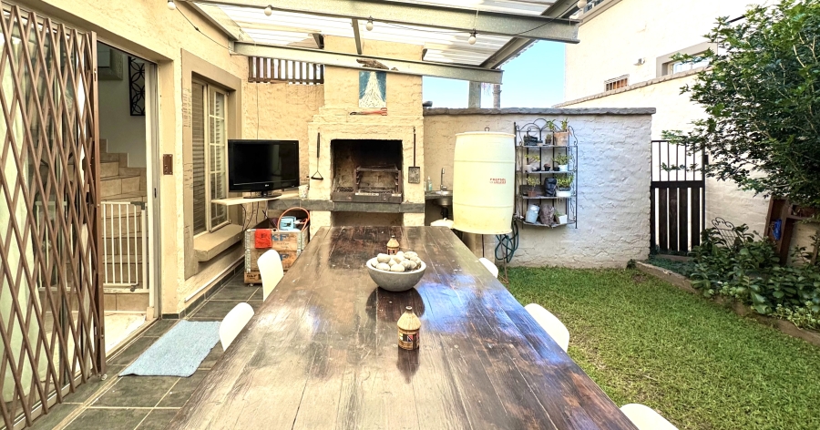 2 Bedroom Property for Sale in Pretorius Park Gauteng
