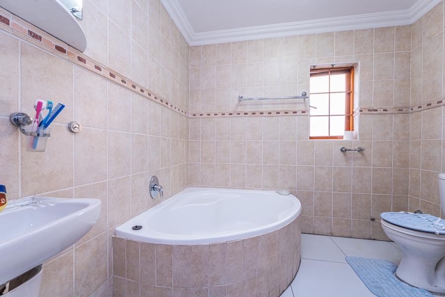 3 Bedroom Property for Sale in Kyalami Hills Gauteng