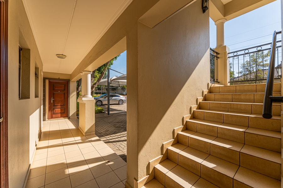 2 Bedroom Property for Sale in Broadacres Gauteng