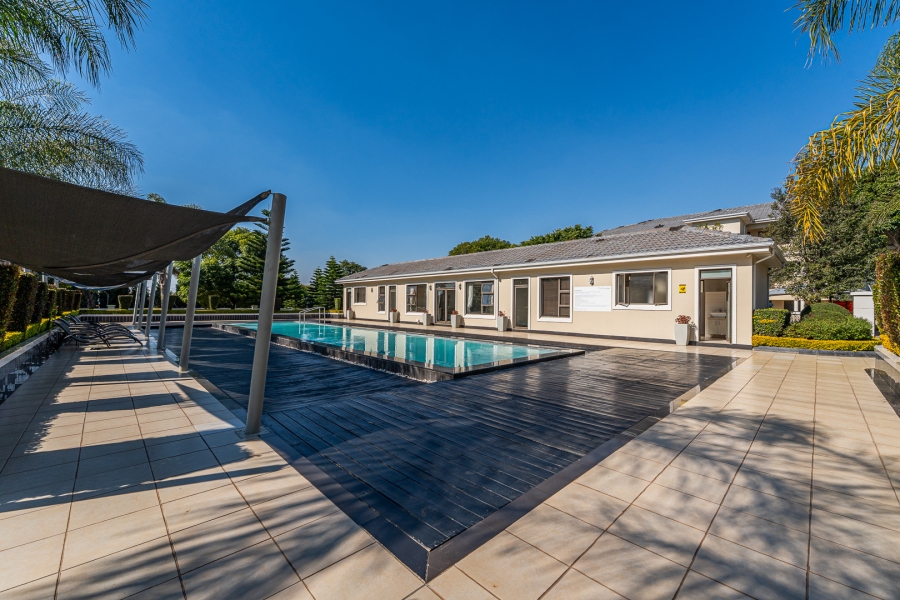 2 Bedroom Property for Sale in Broadacres Gauteng