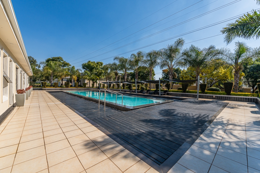 2 Bedroom Property for Sale in Broadacres Gauteng