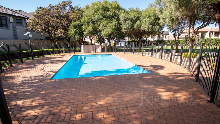 To Let 3 Bedroom Property for Rent in Monavoni Gauteng