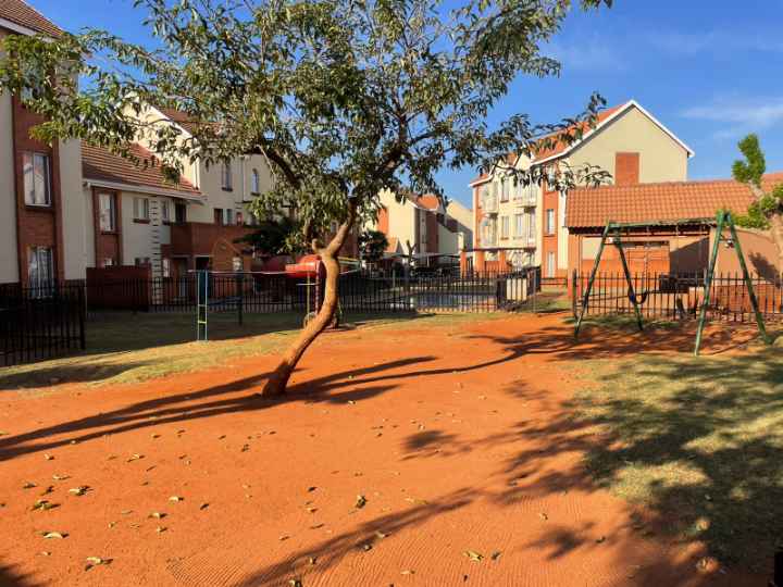 To Let 2 Bedroom Property for Rent in The Orchards Gauteng