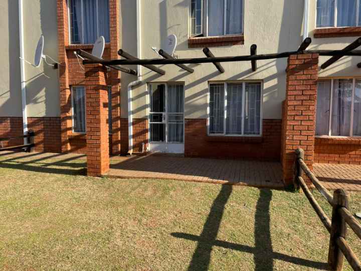 To Let 2 Bedroom Property for Rent in The Orchards Gauteng