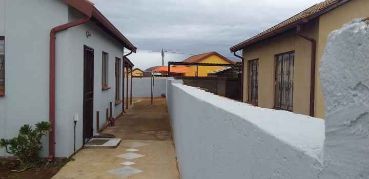 2 Bedroom Property for Sale in Soshanguve BB Gauteng