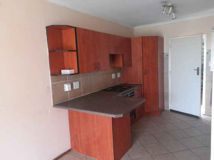 2 Bedroom Property for Sale in Montana Tuine Gauteng