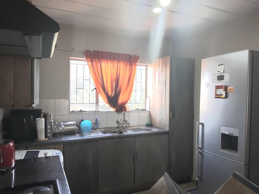 2 Bedroom Property for Sale in Die Hoewes Gauteng