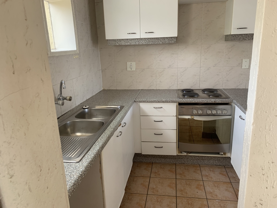 2 Bedroom Property for Sale in Winchester Hills Ext 3 Gauteng