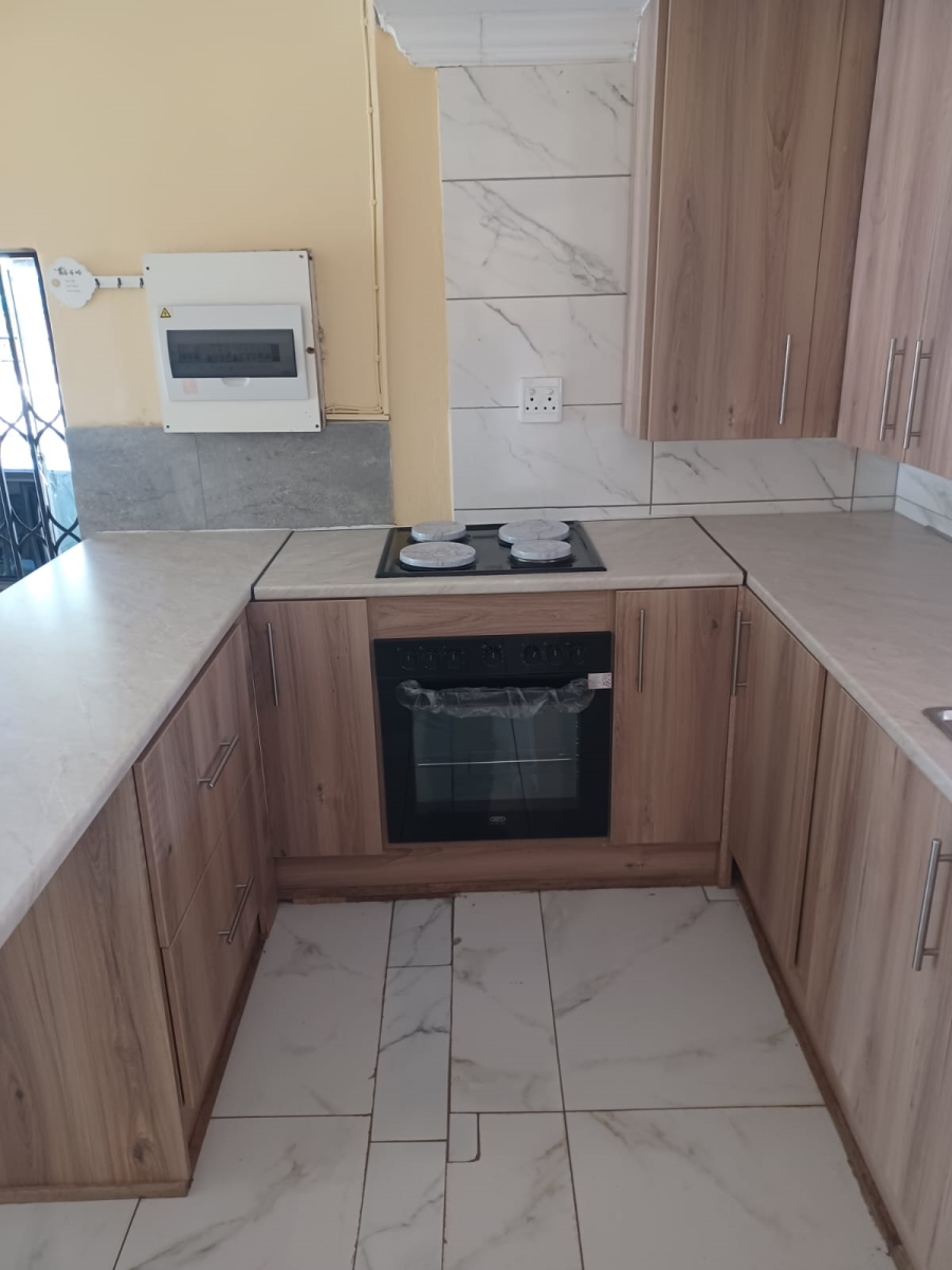 To Let 3 Bedroom Property for Rent in Danville Gauteng