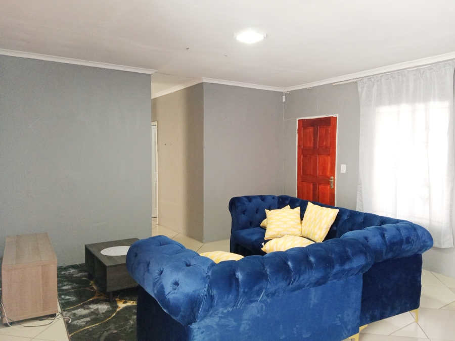 To Let 3 Bedroom Property for Rent in Danville Gauteng