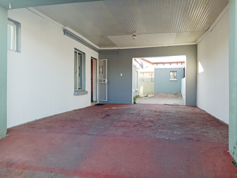 To Let 3 Bedroom Property for Rent in Danville Gauteng
