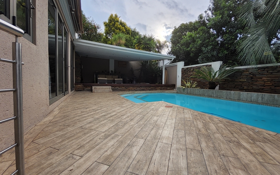 4 Bedroom Property for Sale in Waterkloof Ridge Gauteng
